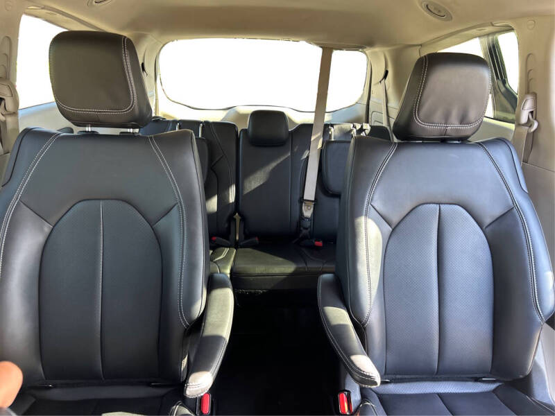 2024 Chrysler Pacifica Plug-In Hybrid Select