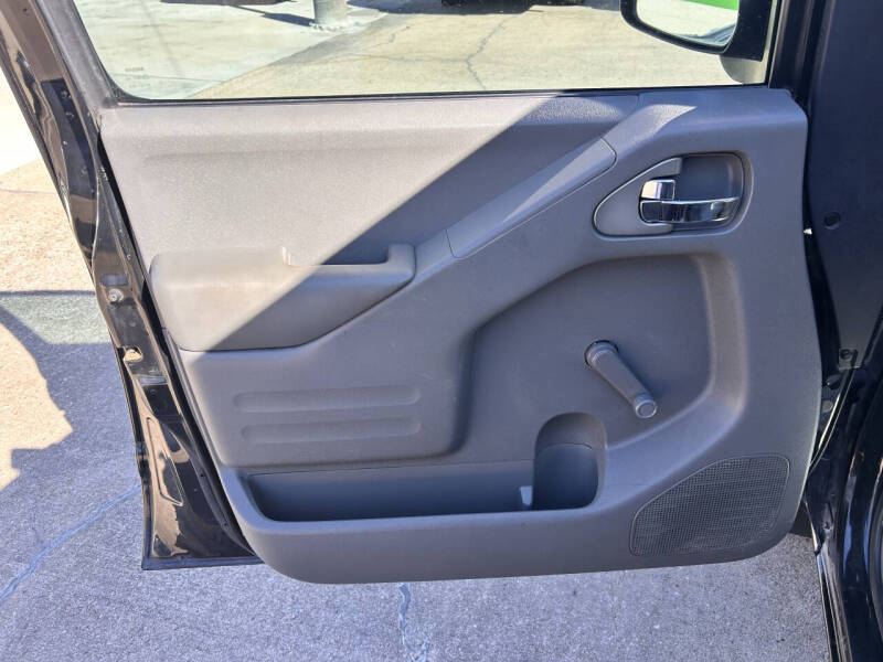 2017 Nissan Frontier S