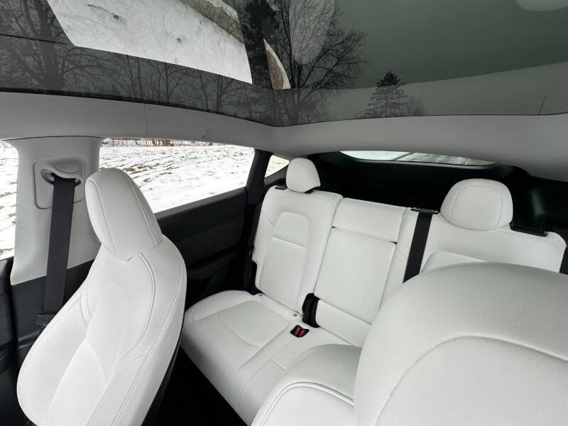 2024 Tesla Model Y Long Range