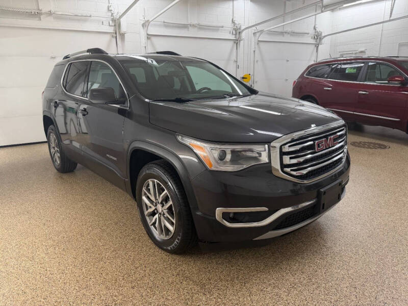2017 GMC Acadia SLE-2