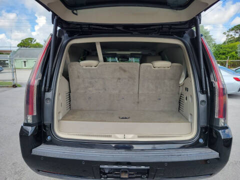 2015 Cadillac Escalade Luxury