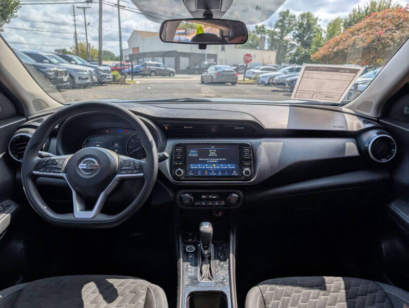 2021 Nissan Kicks SV