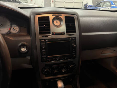 2006 Chrysler 300 SRT-8