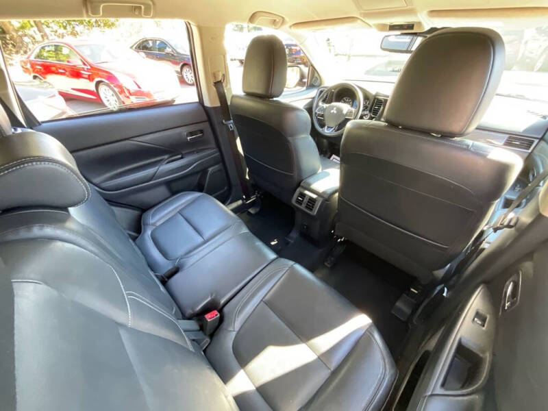 2020 Mitsubishi Outlander SEL