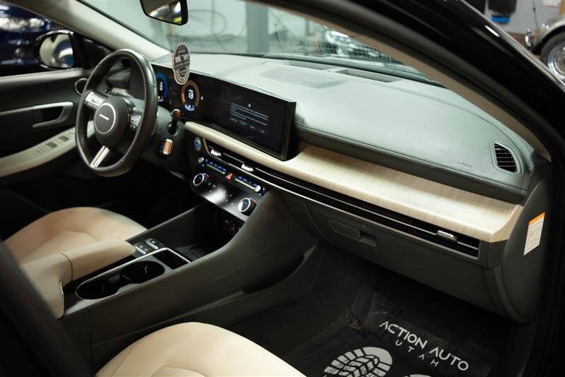 2025 Hyundai Sonata Hybrid SEL