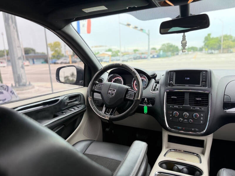 2020 Dodge Grand Caravan SXT