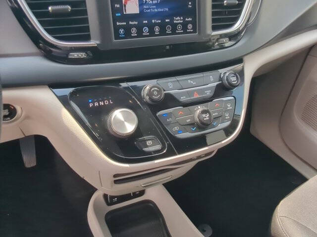 2020 Chrysler Pacifica Touring