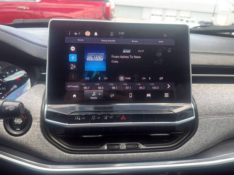 2023 Jeep Compass Latitude Lux