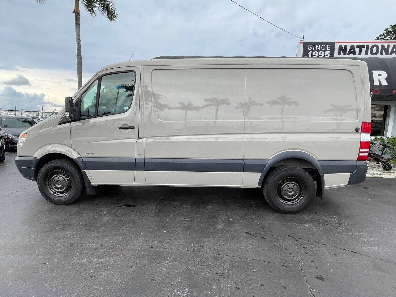 2012 Mercedes-Benz Sprinter  - $16,900