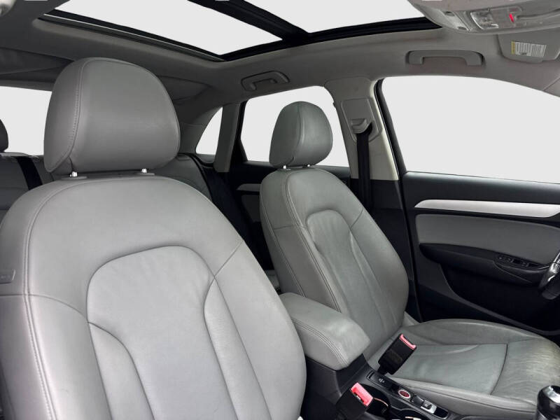 2017 Audi Q3 2.0T Premium