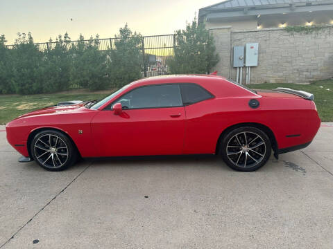 2015 Dodge Challenger R/T Scat Pack Shaker