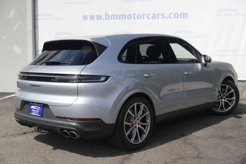 2024 Porsche Cayenne S