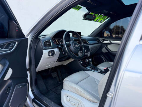 2015 Audi Q3 2.0T quattro Prestige