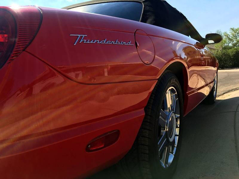 2004 Ford Thunderbird Deluxe photo 10