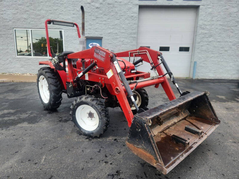 2004 NORTRAC TRACTOR (MANY EXTRAS) 254
