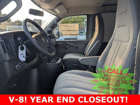 2025 Chevrolet Express 2500