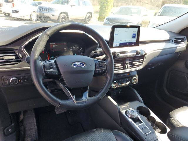 2021 Ford Escape SEL
