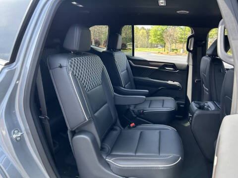 2025 GMC Acadia Denali