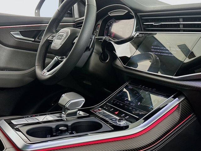 2024 Audi SQ8 4.0T quattro Premium Plus