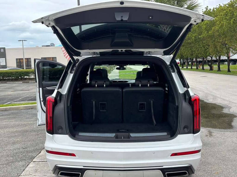 2022 Cadillac XT6 Luxury