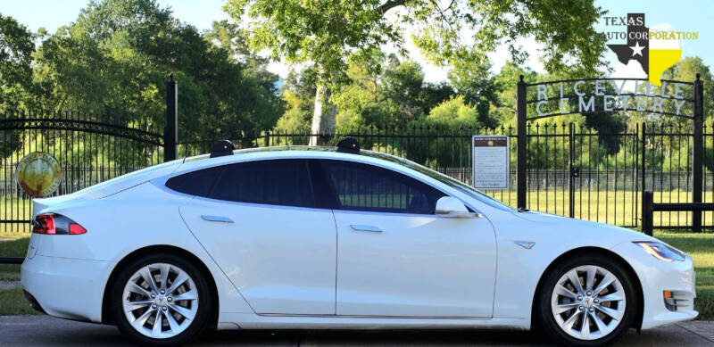 2016 Tesla Model S 90D