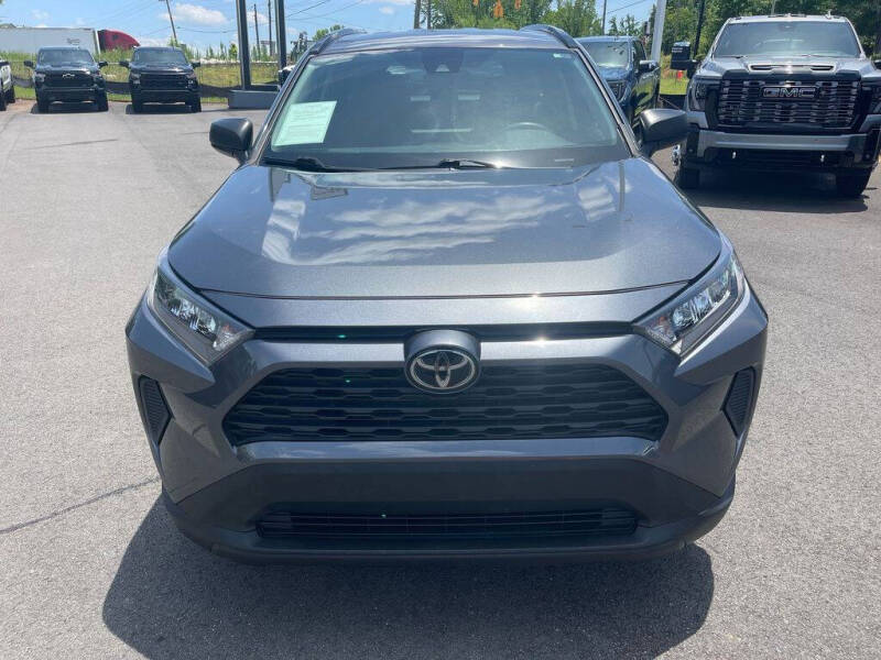 2020 Toyota RAV4 LE