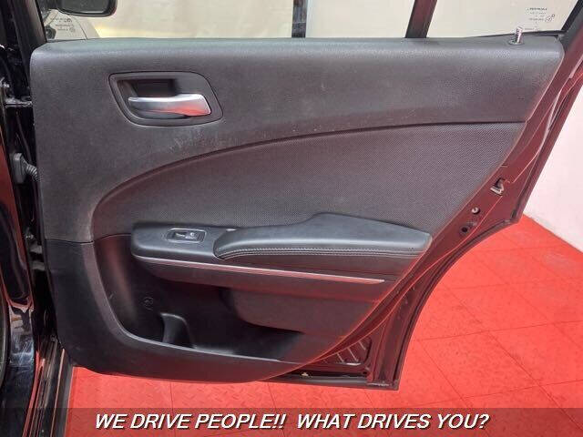 2015 Dodge Charger SE