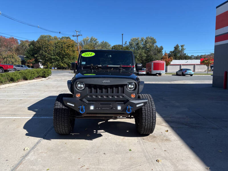 2014 Jeep Wrangler Unlimited Sahara's photo