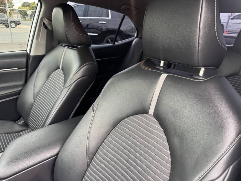 2024 Toyota Camry SE Nightshade