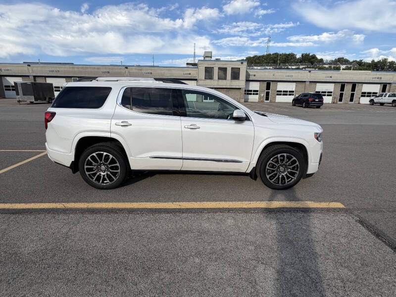 2020 GMC Acadia Denali