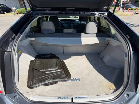2013 Toyota Prius Plug-in Hybrid Advanced