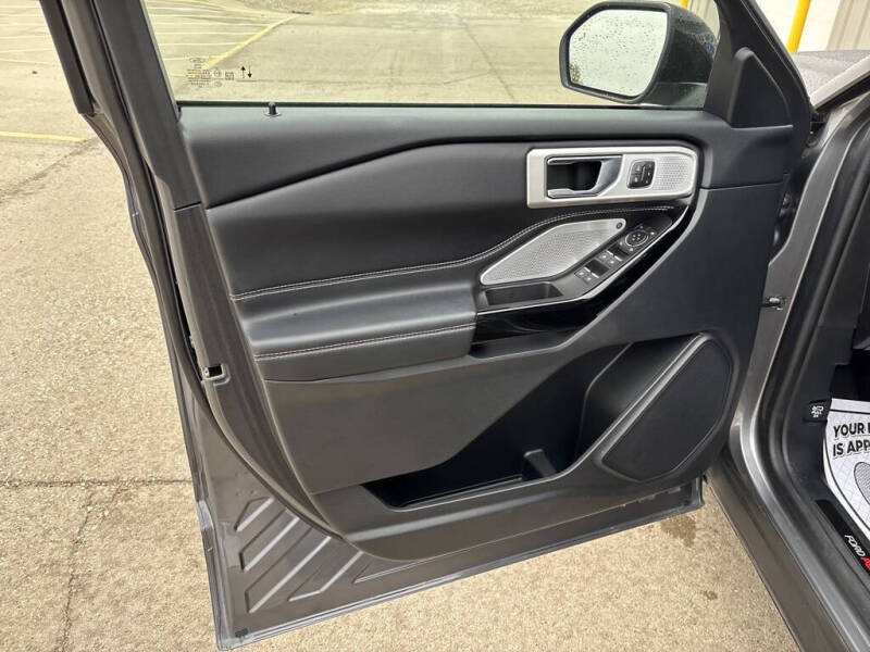 2022 Ford Explorer ST