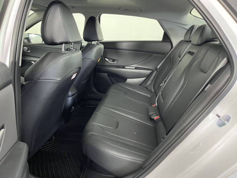 2025 Hyundai Elantra Hybrid Limited