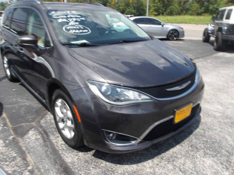2019 Chrysler Pacifica Touring L Plus