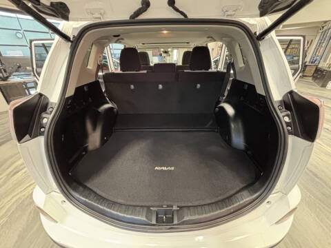 2017 Toyota RAV4 Hybrid XLE