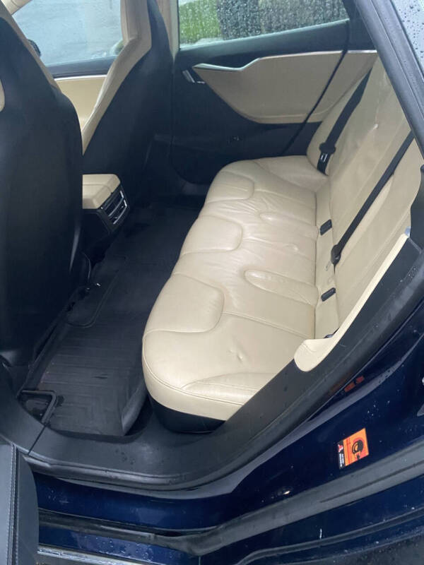 2014 Tesla Model S P85