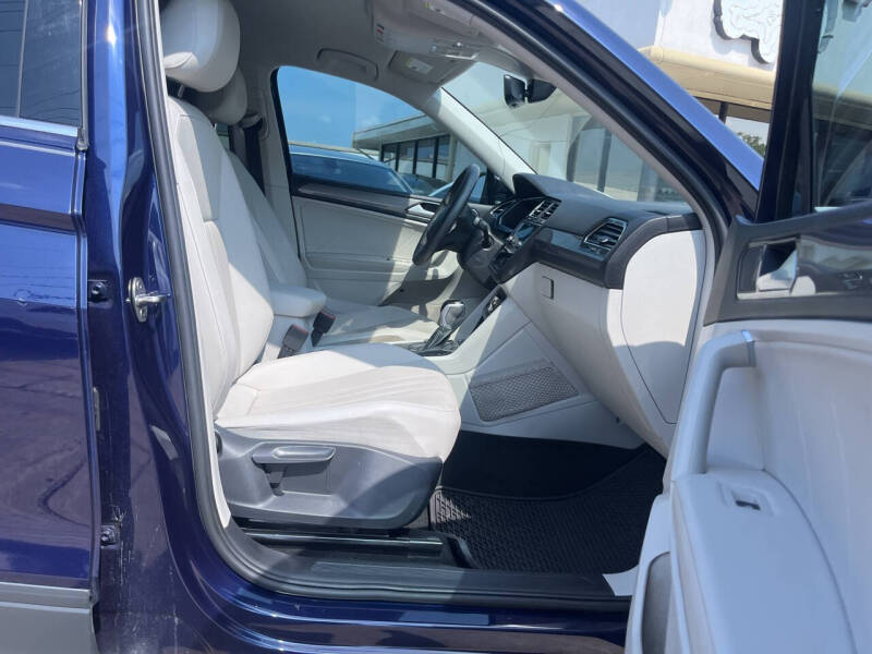 2023 Volkswagen Tiguan SE