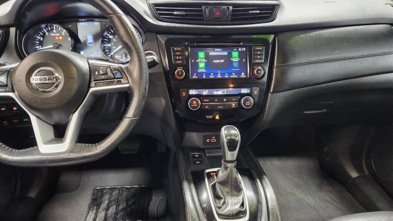 2020 Nissan Rogue SL