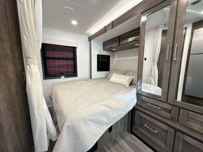 2024 Mercedes-Benz Sprinter