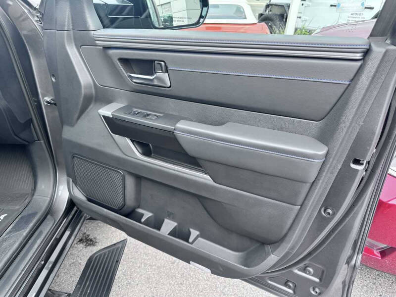 2024 Toyota Sequoia Platinum