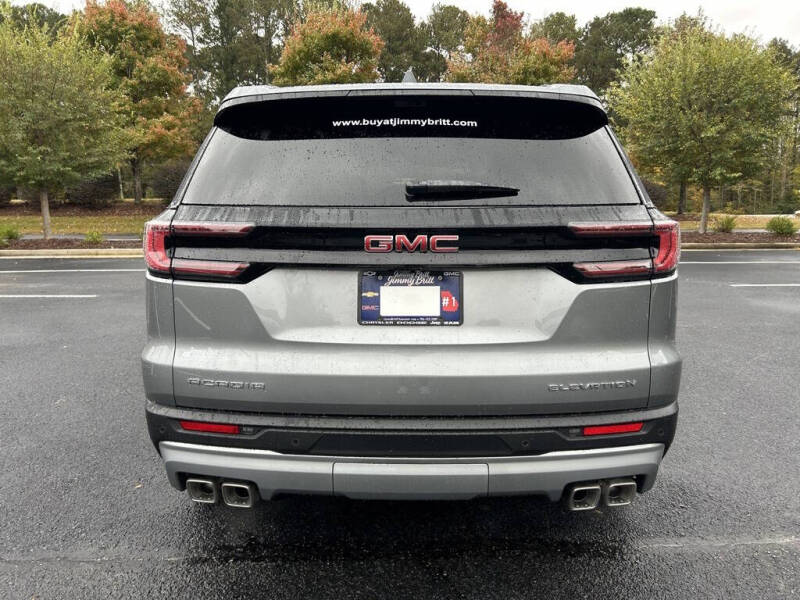 2026 GMC Acadia Elevation