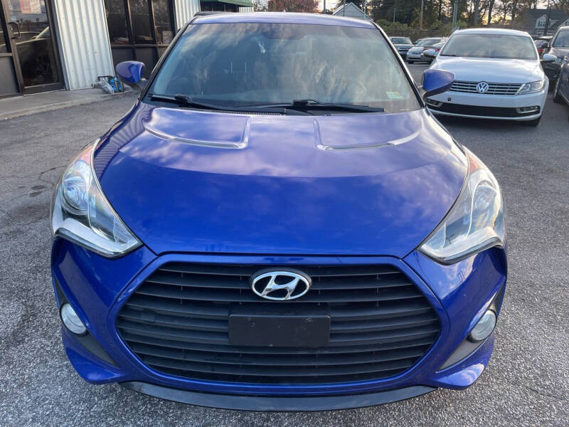 2014 Hyundai Veloster Base photo 2