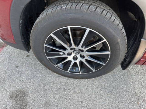 2017 Toyota Highlander SE