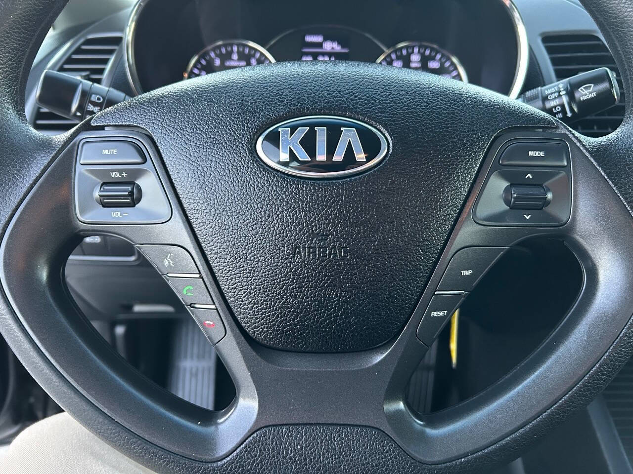 2014 Kia Forte for sale at Magic Auto Sales in Hesperia, CA