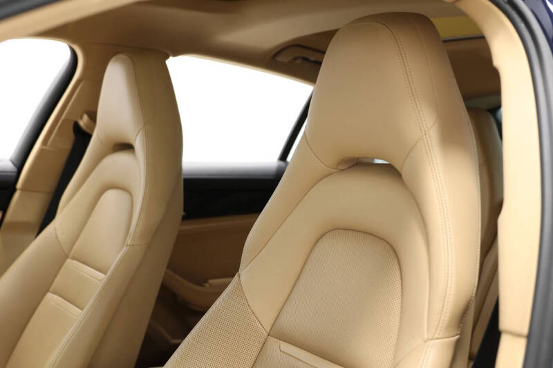 2018 Porsche Panamera