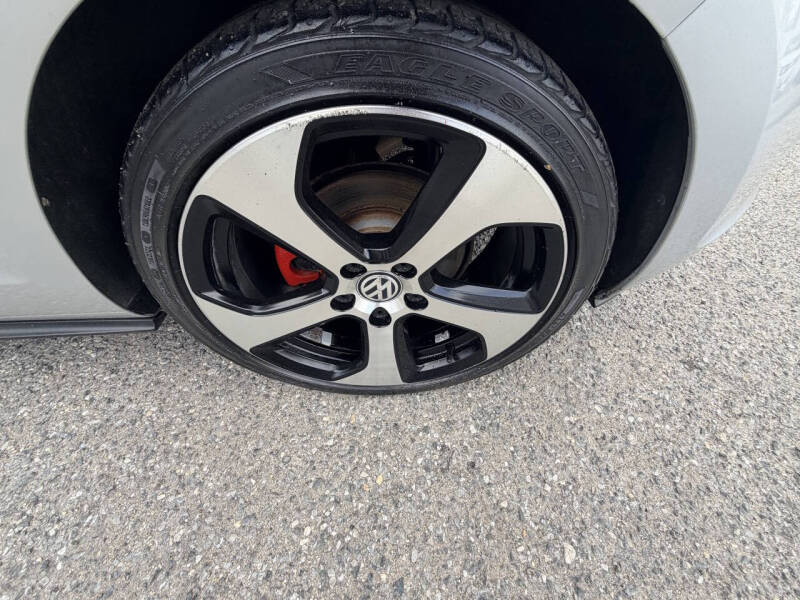 2016 Volkswagen Golf GTI S
