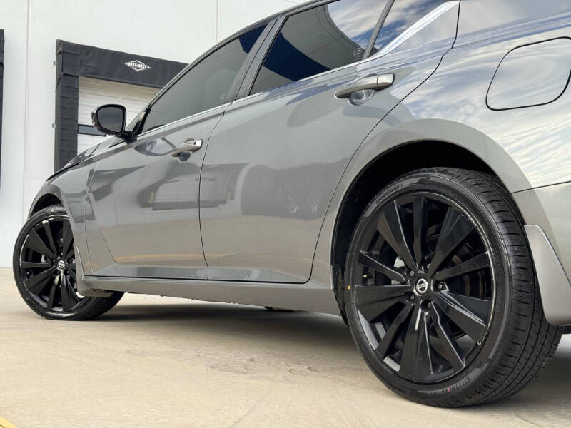 2020 Nissan Altima 2.5 SR