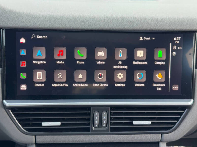 2023 Porsche Cayenne E-Hybrid Coupe