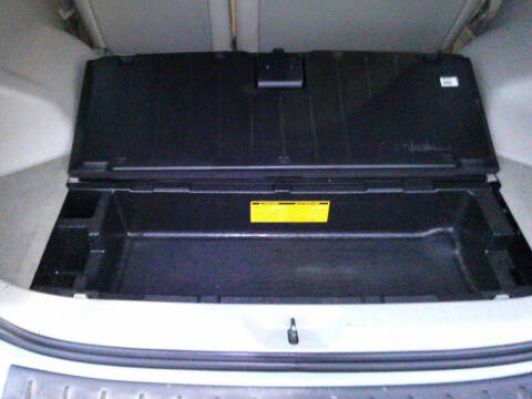 2013 Toyota Prius v Five
