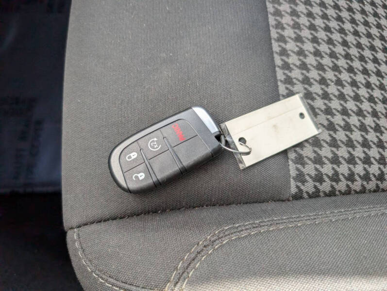 2018 Dodge Challenger SXT